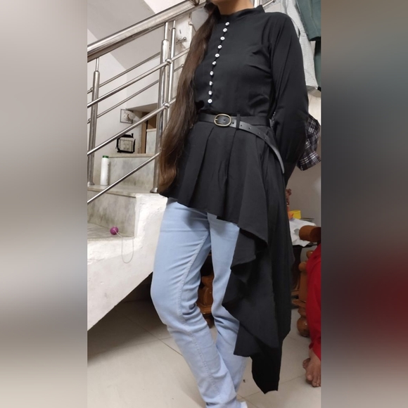 Black designer top - Picture 11 of 16